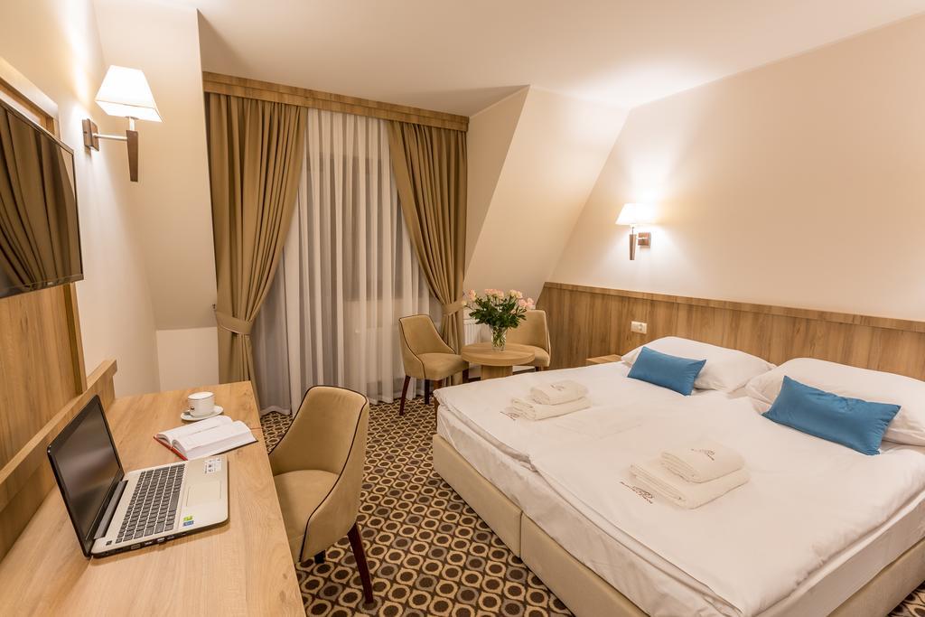 Borowy Dwor- Biznes, Spa & Fun Szaflary Szoba fotó